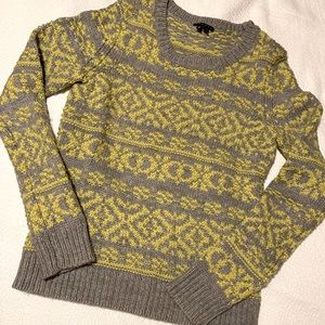 100% wool theory cozy fitted sweater with fairisle print.